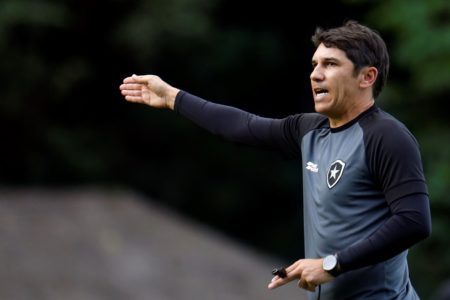 Lúcio Flávio, treinador do Botafogo - Metrópoles