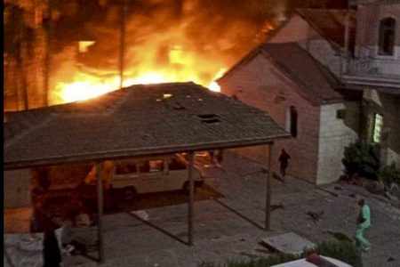 Foto colorida de hospital em Gaza após ataque - Metrópoles