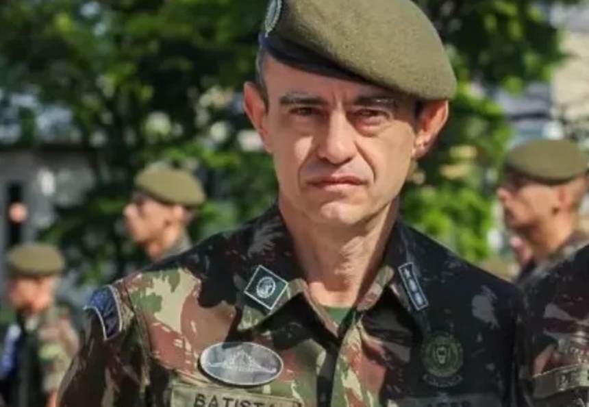 Imagem colorida do tenente-coronel Batista, que chefiava Arsernal de Guerra
