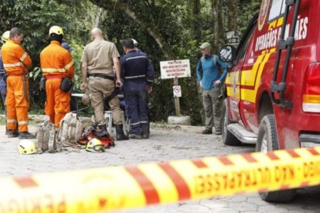 Imagem colorida de ocorrência de corpo de estudante - Metrópoles