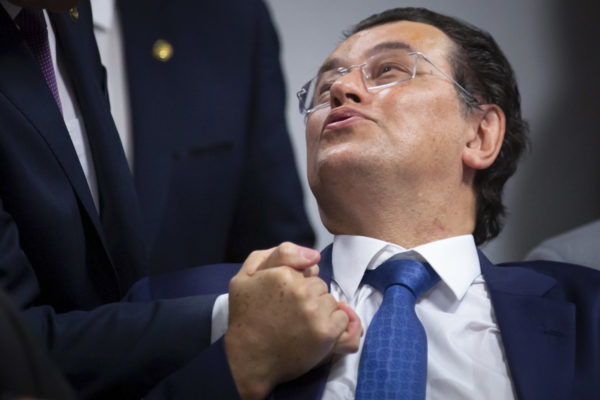 imagem colorida mostra senador eduardo braga relator da reforma tributária no senado - Metrópoles