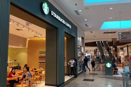 Starbucks mal abriu em Blumenau e já tem ordem de despejo nos dois shoppings