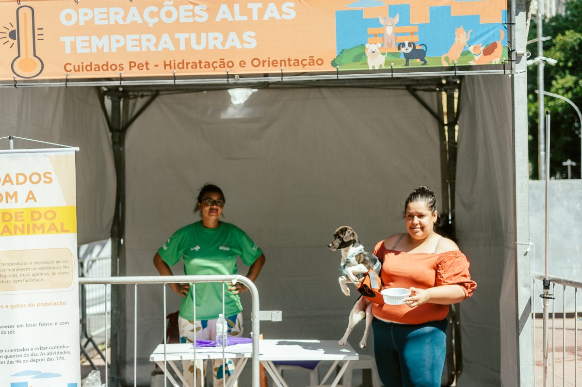 Foto colorida de uma das tendas pet na cidade de São Paulo - Metrópoles