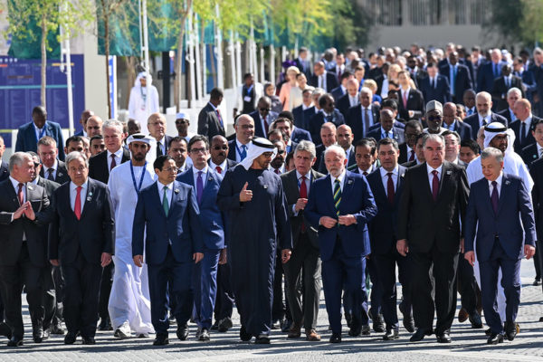 imagem colorida chefes de Estado na COP28- - metrópoles