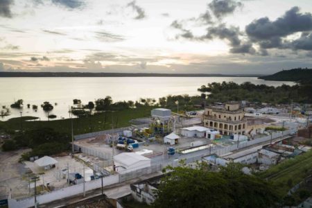Canteiro de obras da empresa Bráskem, área da mineradora próxima as minas ao lado da Lagoa Mundaú - metrópoles