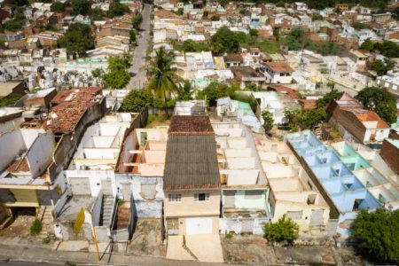 Predios vazios no bairro do Pinheiro após tragédia causada pela Mineradora Braskem em Maceió - Metrópoles