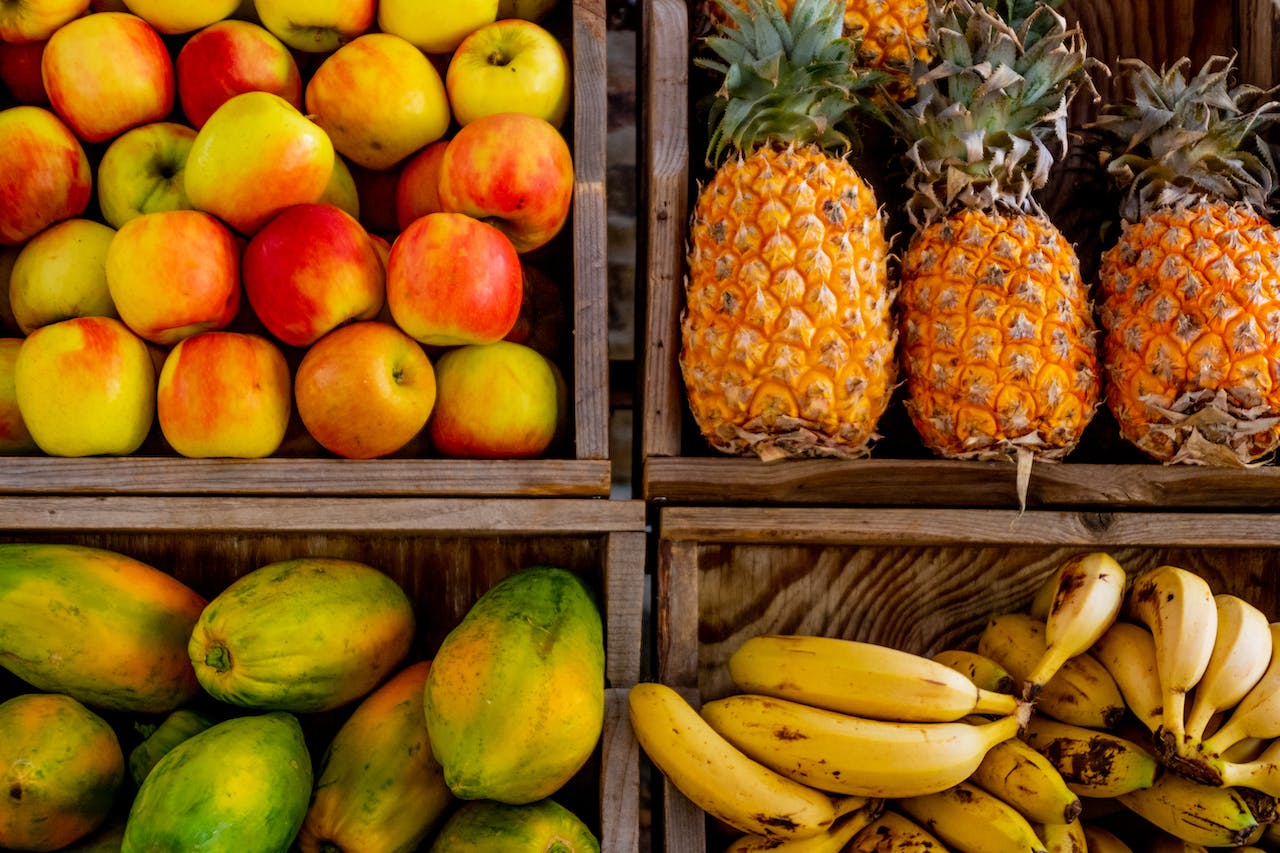Caixas com frutas diversas - Metrópoles