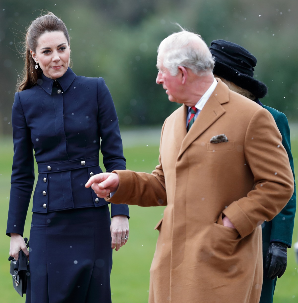 Rei Charles e Kate Middleton foram os dois nomes apontados no livro