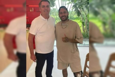 imagem colorida mostra ex-presidente jair bolsonaro e jogador de futebol neymar jr