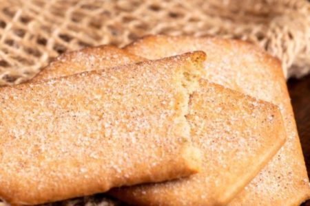Biscoito de banana com canela