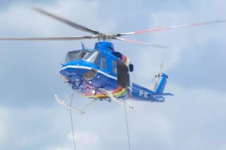 Imagem colorida de helicoptero-militar-que-sumiu-com-7-passageiros da Guiana