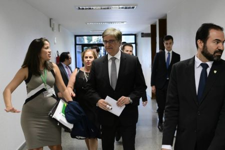 imagem colorida mostra paulo gonet na sabatina da ccj do senado - Metrópoles