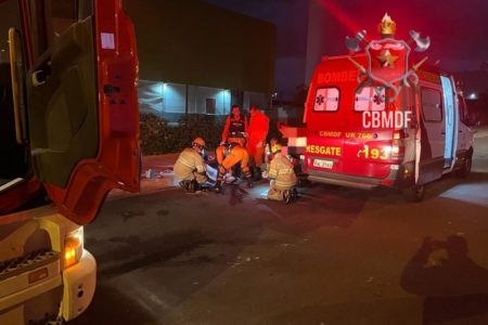 Bombeiros atendem vítimas de faca em Santa Maria