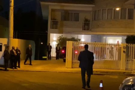 Chegada de Lula à casa de Barroso