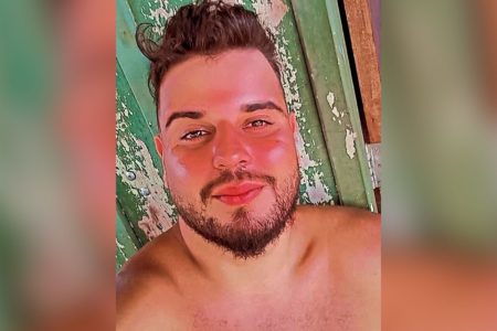 imagem colorida jovem morre apos colidir contra caçamba de lixo mt