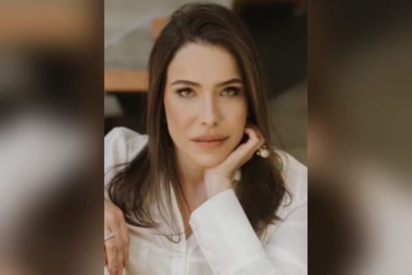 Foto da advogada Amanda suspeita de matar com doce envenenado - Metrópoles