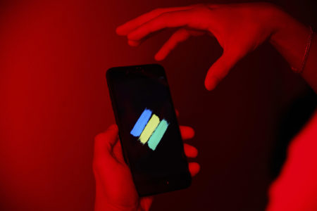 Foto colorida para ilustrar o aplicativo Celular Seguro - metrópoles