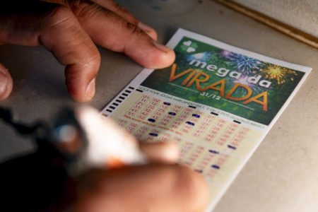 Imagem ilustrativa loteria Mega da Virada 2023 - metrópoles