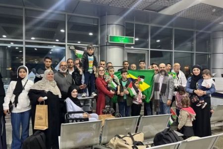 imagem colorida terceiro grupo de repatriados de gaza