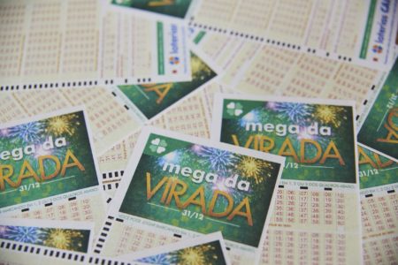Imagem colorida logo loterica Mega Sena da Virada - Metrópoles