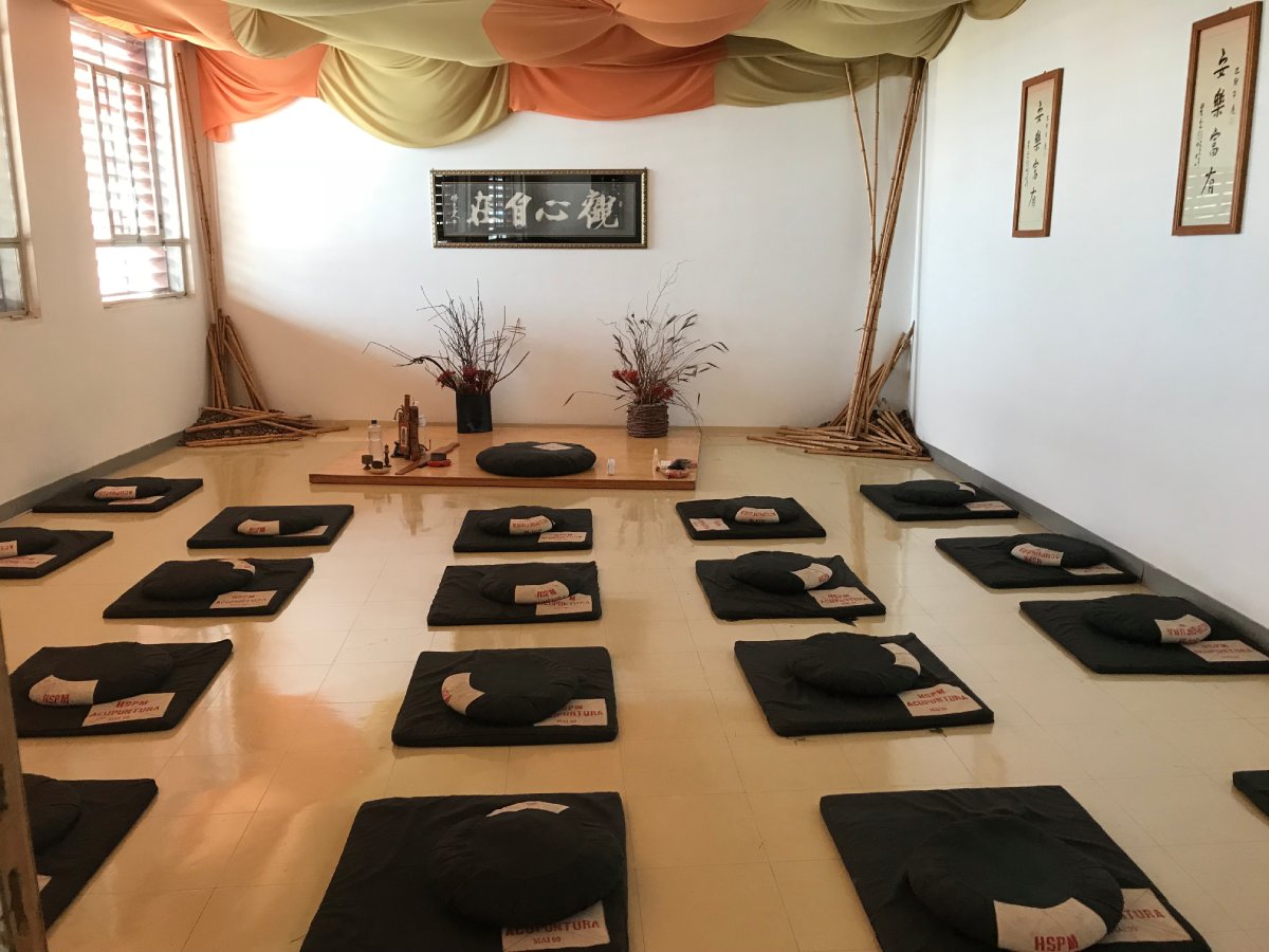 Foto colorida da Sala de Meditação em Hospital do Servidor Público de São Paulo - Metrópoles