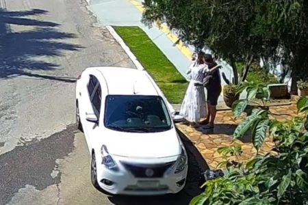 Advogada abraçando ex-sogro que morreu envenenado