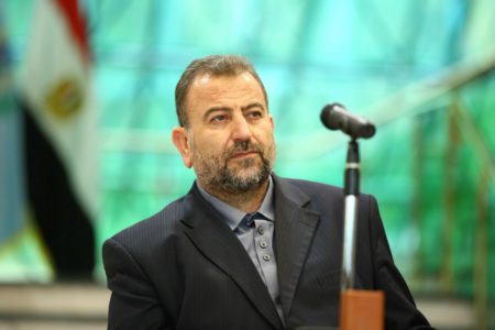 Imagem colorida mostra Saleh al-Arouri, líder do Hamas morto em ataque aéreo de israel - Metrópoles