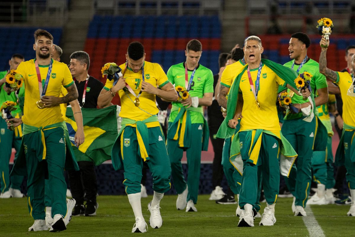 Seleção brasileira conquista medalha de ouro nas Olimpíadas de Tóquio