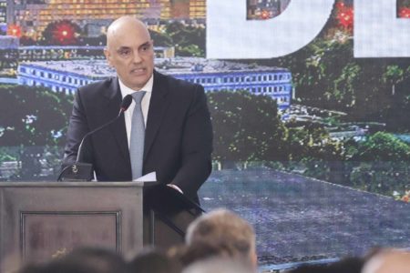 discurso alexandre de moraes 8:1 em ato no Congresso Nacional - metrópoles