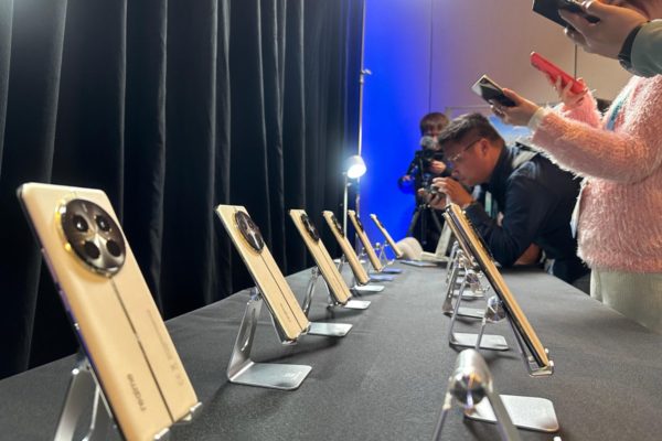 Apresentação do realme 12 Pro Plus 5G em Las Vegas