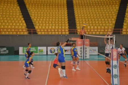 imagem colorida campeonato volei aparecida de goiania