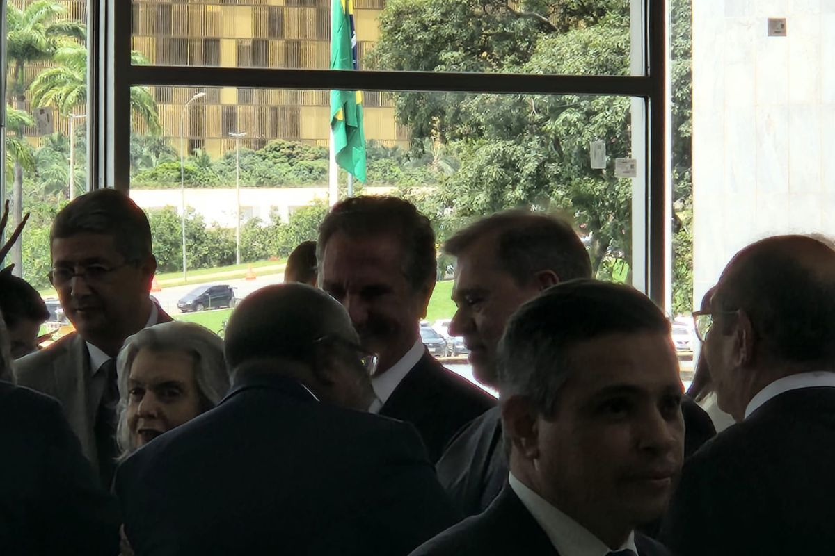 O ex-presidente Fernando Collor e os ministros do STF Cármen Lúcia, Dias Toffoli e Gilmar Mendes