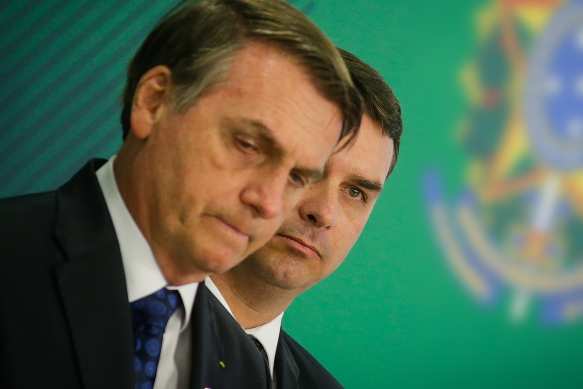 Jair e Flavio Bolsonaro