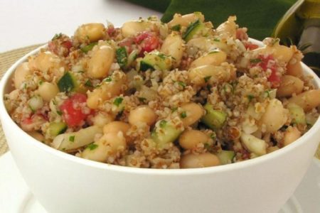 Salada de feijão árabe com tabule