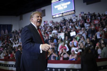 Donald Trump fala sobre a Otan durante comício na Carolina do Sul (EUA)