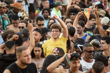 Bloco As leis de gaga anima o público no Circuito Setor Carnavalesco Sul na tarde desta terça-feira de Carnaval em Brasília (16)