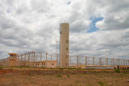 Imagem colorida mostra Penitenciária Federal de Mossoró (RN) - Metrópoles