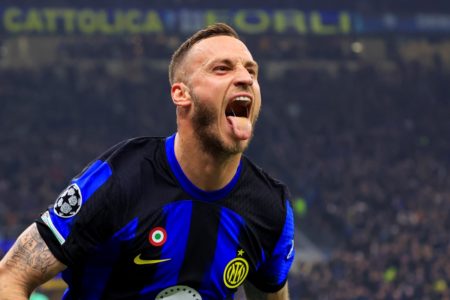 Arnatouvic, atacante da Inter de Milão - Metrópoles
