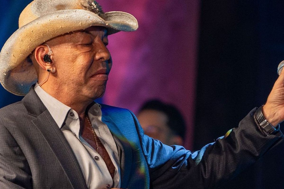 Foto colorida de sertanejo Chrystian, ex-dupla de Ralf - Metrópoles