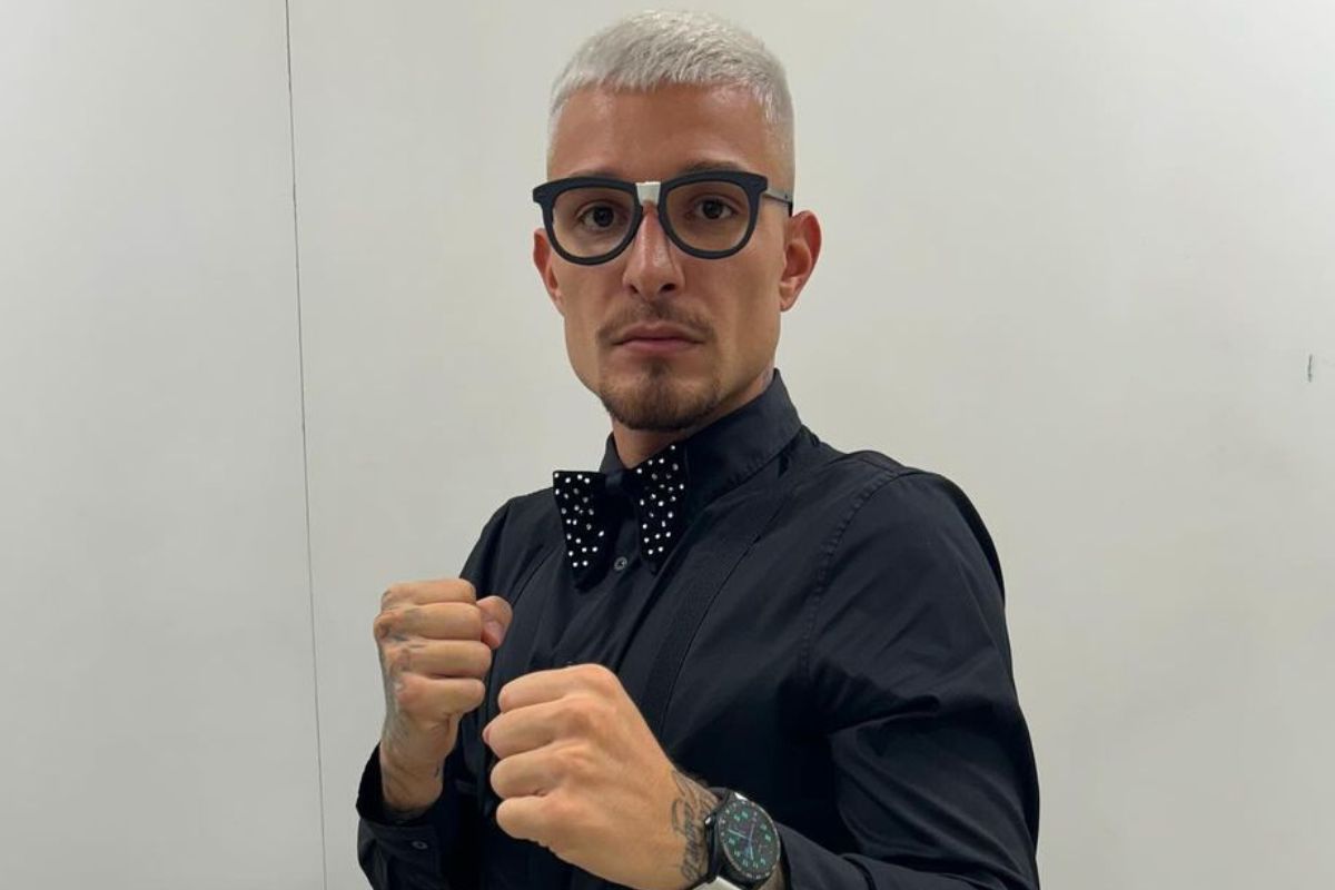 Foto colorida de MC Gui - Metrópoles