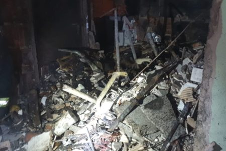 Incêndio seguido de explosões destruiu apartamento em Campina - Metrópoles