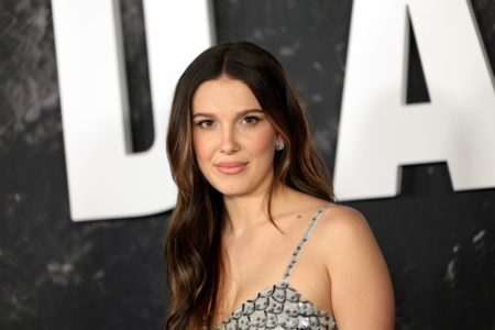 Foto colorida de Millie Bobby Brown - Metrópoles
