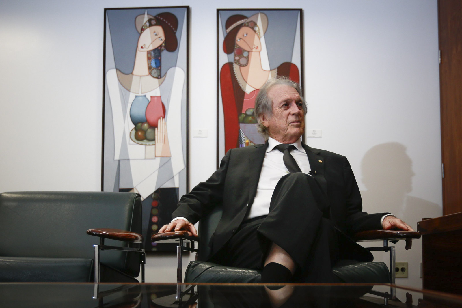 imagem colorida mostra luciano bivar - Metrópoles