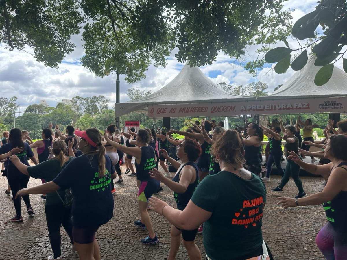 Ação no Parque da Independência promoveu exercícios físicos para a saúde da mulher - Metrópoles