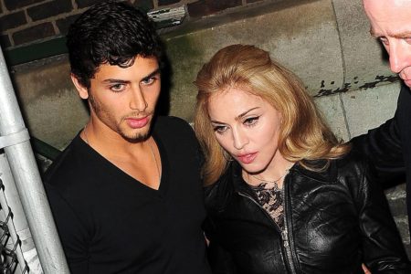 Foto colorida de Madonna e Jesus Luz - Metrópoles