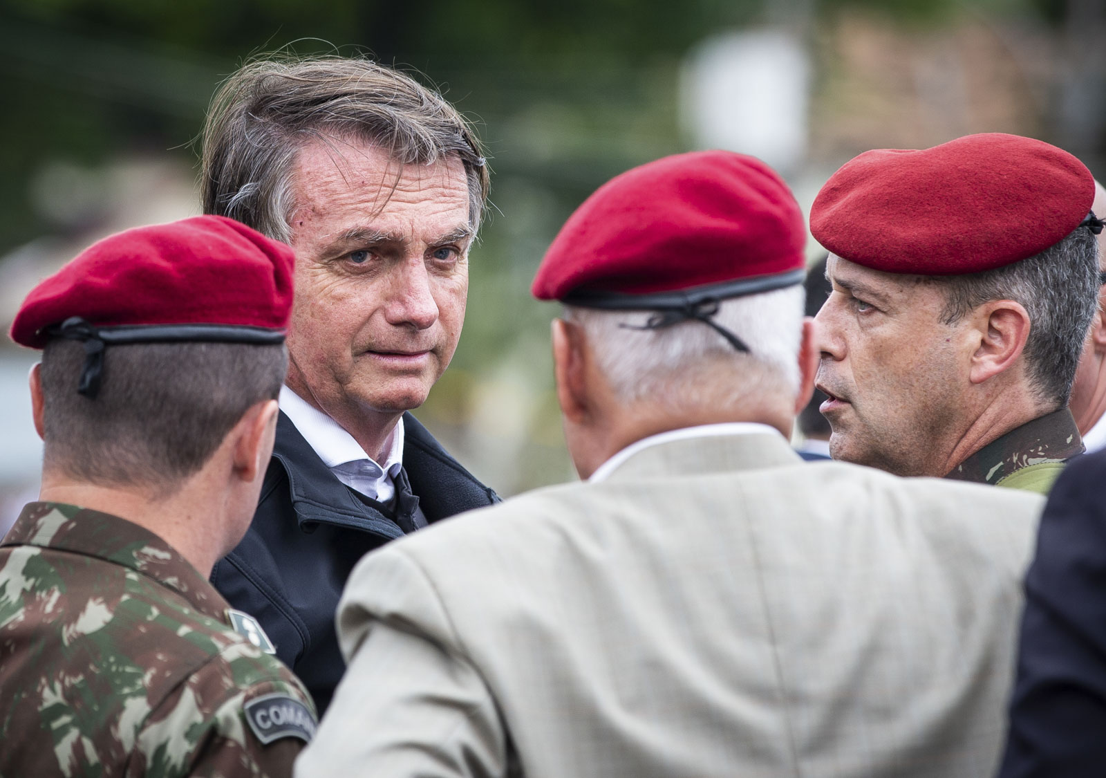 Presidente Jair Bolsonaro durante evento com as Forças Armadas - metrópoles