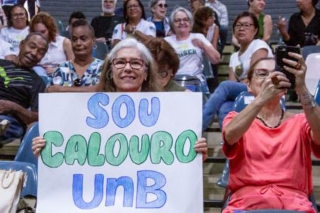 A Universidade de Brasília (UnB) fez uma recepção de calouros diferente nessa sexta-feira (153). Dessa vez, a empolgação pelo começo veio dos alunos de 60 anos ou mais, do Processo Seletivo 60+