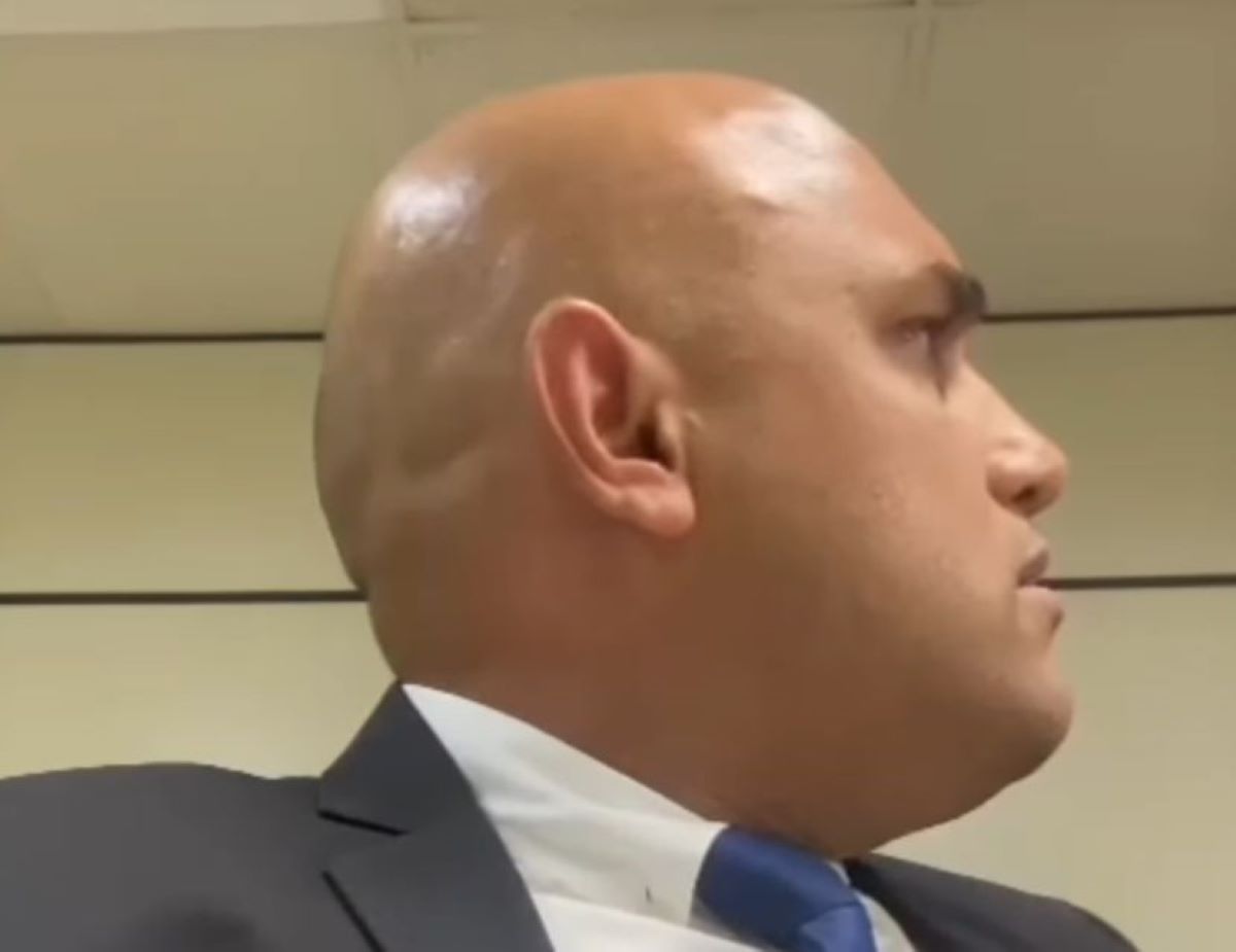 juiz vídeo advogado