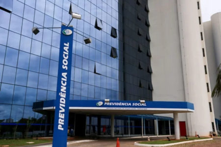 imagem colorida de agência do INSS precatórios BPC - Metrópoles