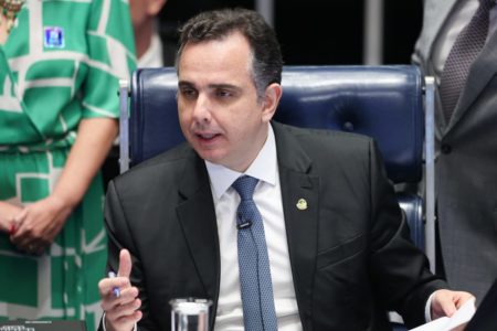 Rodrigo Pacheco (PSD-MG) preside sessão especial em homenagem aos 200 anos de fundação do Senado Federal, no plenário - Metrópoles